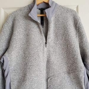 Lululemon Tundra trek 1/2 zip